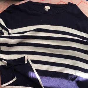 blue/white stripped sweater material shirt